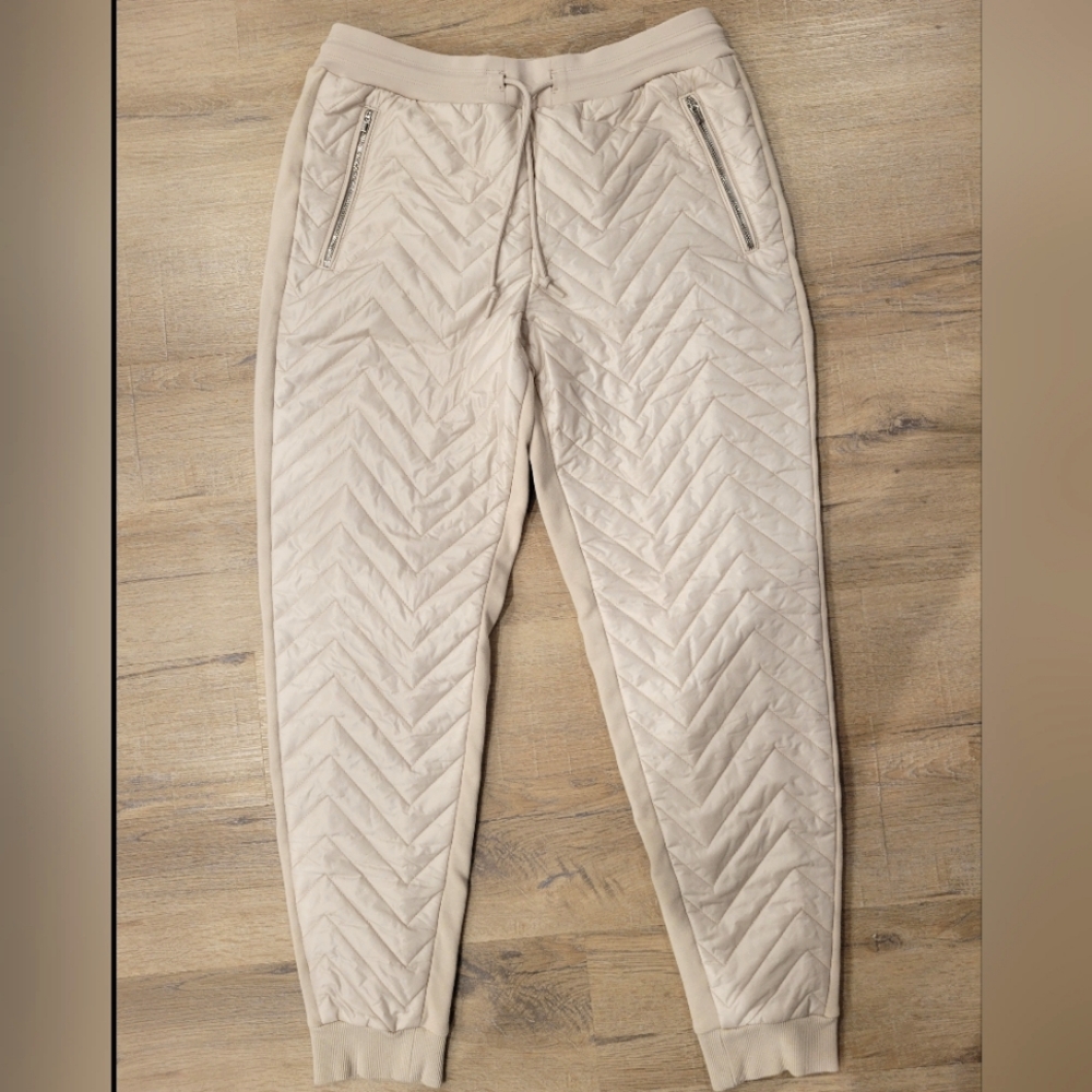 NWOT Athleta cream mixed media Jogger Sweatpants with Zippered Pockets size 10